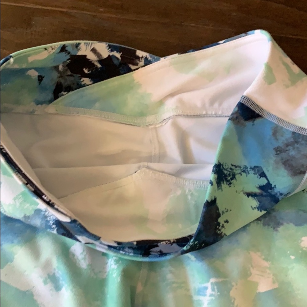Fabletics Capris - Picture 3 of 5
